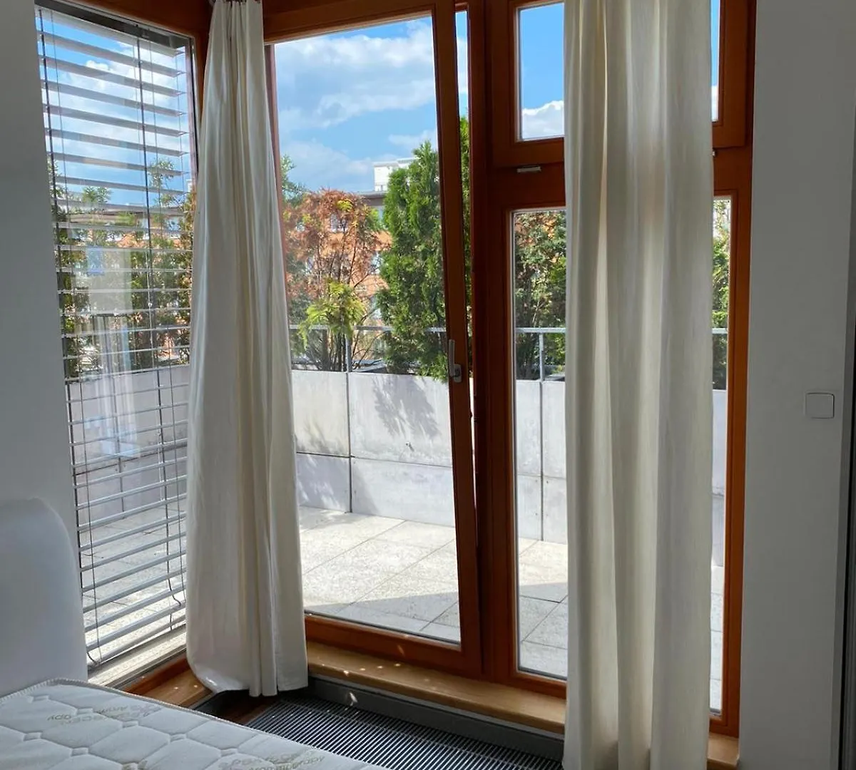 Rooftop Apartment With Pergola And Parking プラハ